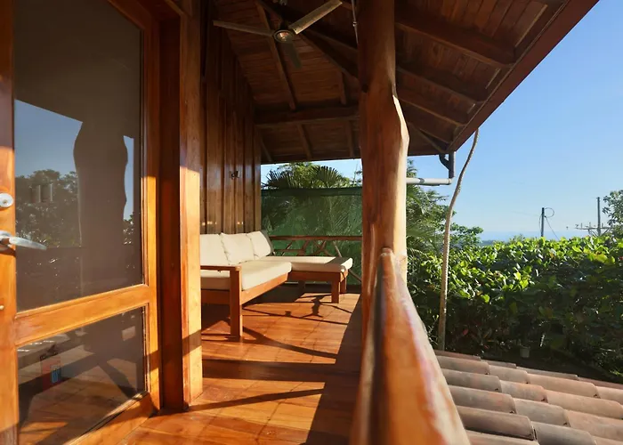 Ocean View Teak House, Samara Nosara, Sal Vida 1 Hébergement de vacances Naranjal