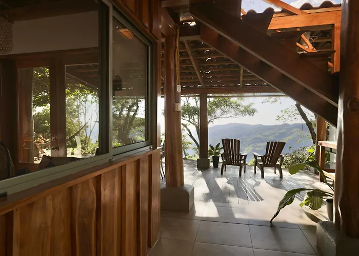 Ocean View Teak House, Samara Nosara, Sal Vida 1 Hébergement de vacances Naranjal